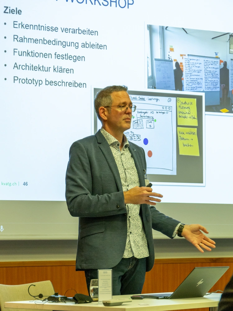Marco Weber, IT-Leiter bei der KVA Thurgau, gibt einen Überblick über das Digitalisierungsvorhaben.